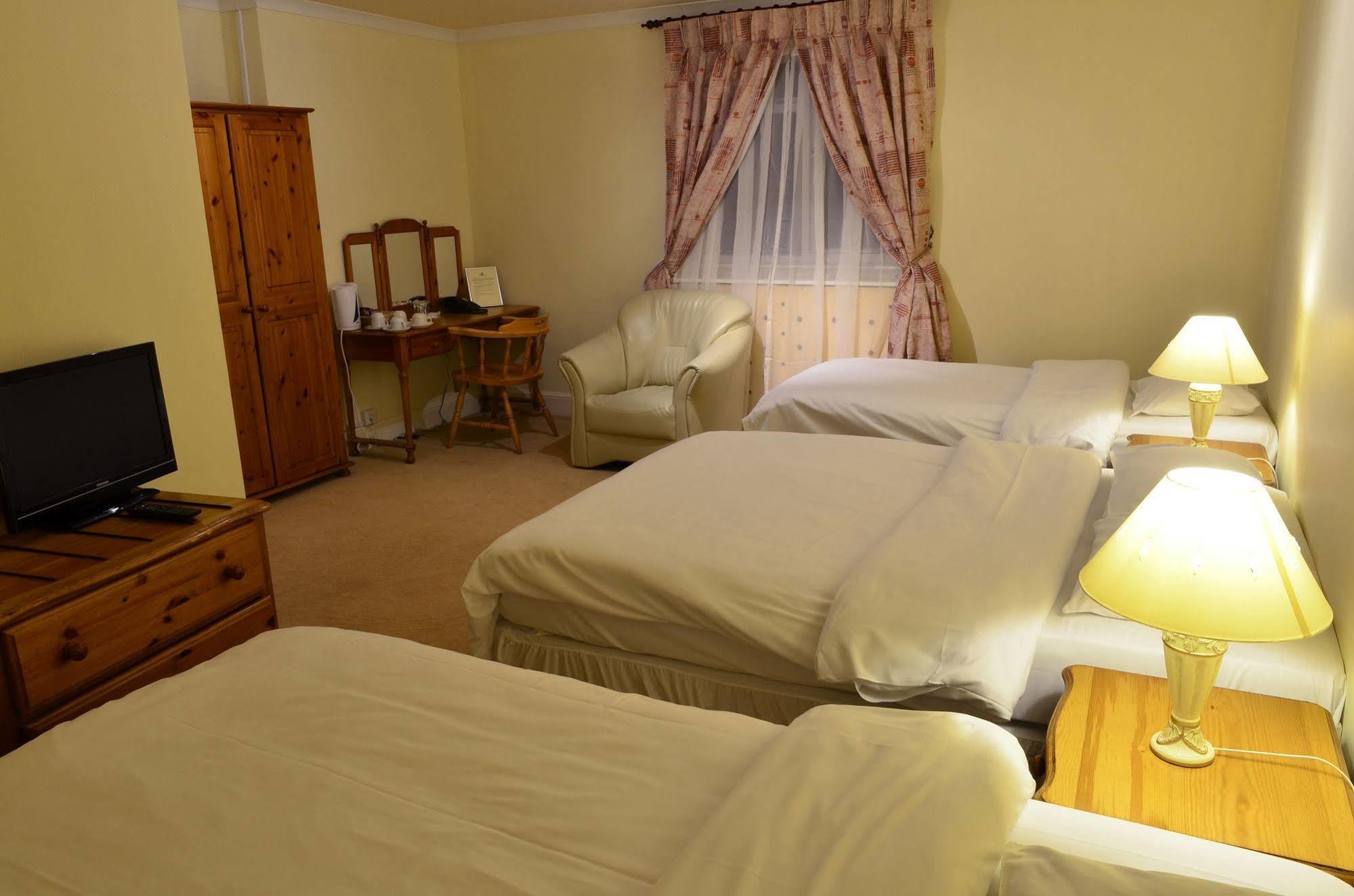 The Imperial Hotel Stroud  Eksteriør billede