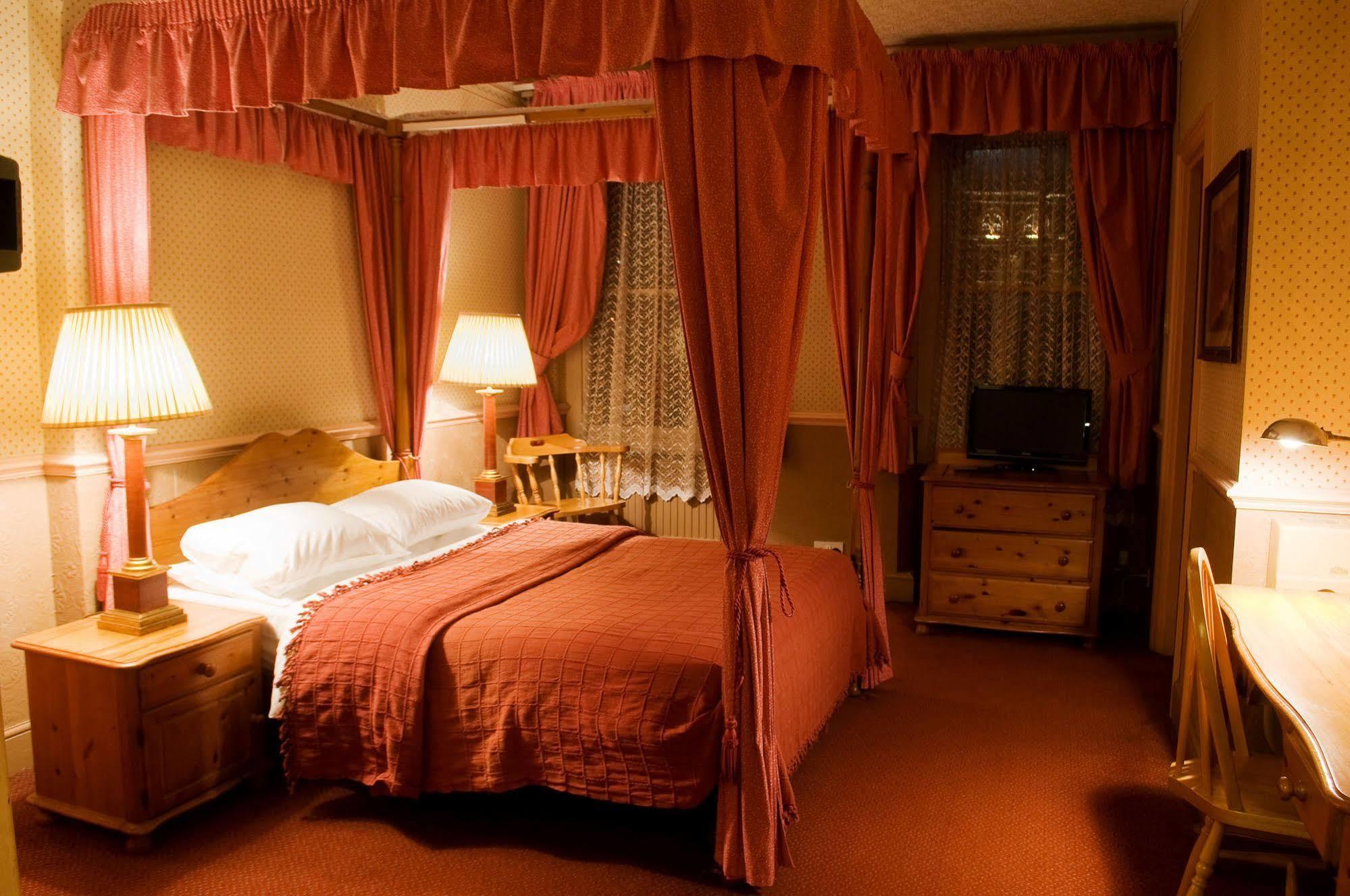 The Imperial Hotel Stroud  Eksteriør billede
